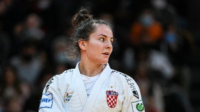 SKANDAL NA OI Uhapšen otac olimpijske šampionke: Na SILU poljubio volonterku?!