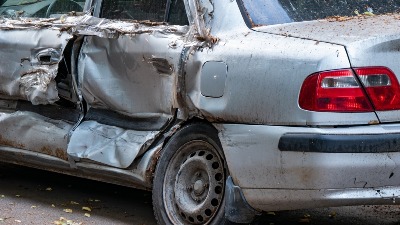 Izgoreli "mercedes" i "alfa": Sumnja se da su vozila zapaljena