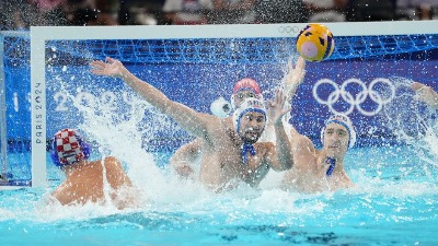 Bruka u Beogradu: Vaterpolisti treniraju u HLADNOJ vodi