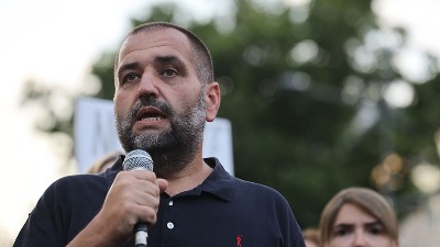 Voštanić očitao lekciju policajcima: Ovo je još koji dan, šta ćete posle? ( VIDEO)