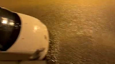 Oluja pogodila Francusku, više od 14.000 munja (VIDEO) Oluja pogodila Francusku, više od 14.000 munja (VIDEO)
