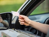 Oduzeto 9.000 dozvola vozačima zbog jedne stvari! Moraće da plate i novčanu kaznu