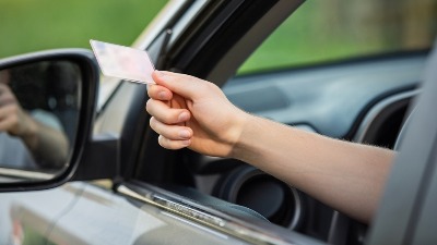 Oduzeto 9.000 dozvola vozačima zbog jedne stvari! Moraće da plate i novčanu kaznu Oduzeto 9.000 dozvola vozačima zbog jedne stvari! Moraće da plate i novčanu kaznu