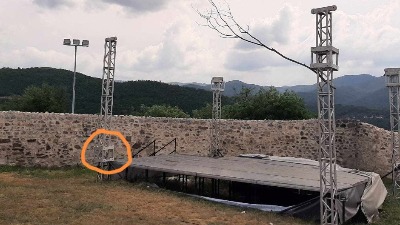 Deo metalne konstrukcije padne na dete, sud odluči da niko nije odgovoran