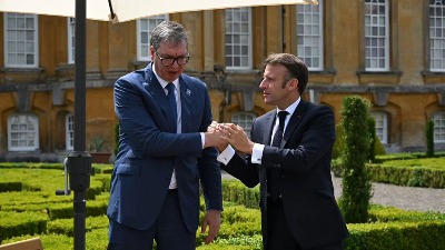POLITIČKA KRIZA U FRANCUSKOJ Vučić brine za Rafale i nuklearku