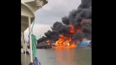 Ukrajinci napali rusku luku: Potopljen trajekt pun goriva (VIDEO)