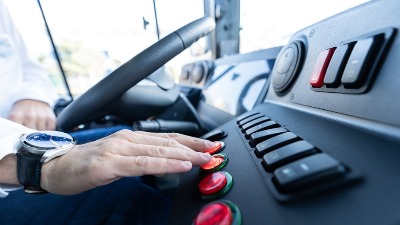 Dve osobe pretukle vozača autobusa sa linije 74
