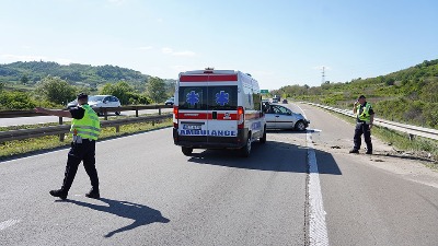 Teška saobraćajka: Dve osobe teže povređene 