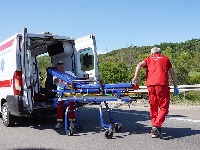 Saobraćajna nesreća na auto-putu MIloš Veliki: Kamion sleteo u kanal (FOTO)