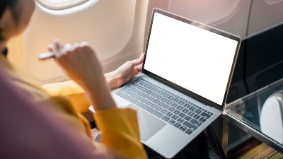 Koja su pravila za nošenje elektronike u avionu?