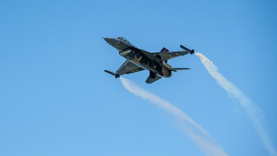 Narušen vazdušni prostor: Susedna zemlja hitno digla borbene avione