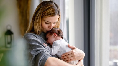 Uvećan roditeljski dodatak za sve mame porođene od početka godine