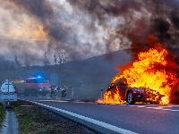 Drama u Vranju: Izgoreli automobili