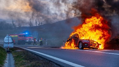 Drama u Vranju: Izgoreli automobili