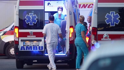 Sudar kamiona i "punta", vozača vatrogasci izvlačili iz smrskanog vozila