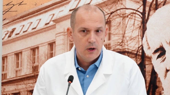 "Doktor smrt, koji pozira sa svojim prijateljima iz Zemunskog klana me neće ućutkati": Doktor brutalno odgovorio Lončaru