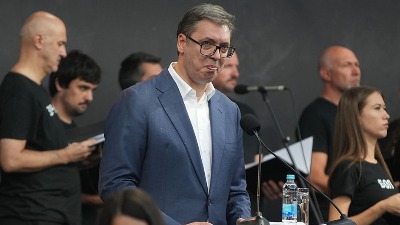 Vučić poziva na dijalog preko Instagrama (VIDEO)