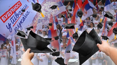 DRUŽINA SUMNJIVIH DIPLOMA "Školovani kadar" SNS