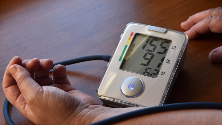 Prava ISTINA o visokom pritisku: Evo šta ga uzrokuje, a NIJE SO 