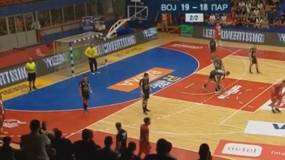 Vojvodina posle drame pobedila Partizan, Grobari izbačeni iz hale (VIDEO)