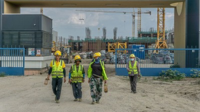 Radnici kineske fabrike radili i do 12 sati dnevno, a sada će morati da vrate novac za prekovremene sate