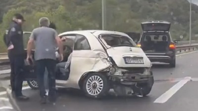 Tri vozila slupana, autobus sleteo s puta (VIDEO)