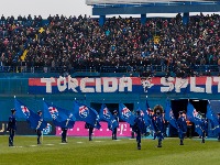 Detalji sačekuše u Tuzli: Torcida napala Delije - 23 osobe povređene, uhapšena 93 navijača (FOTO, VIDEO)