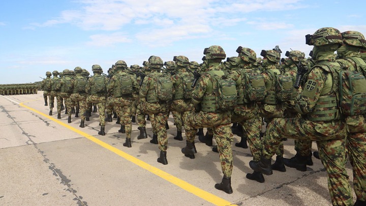 "Nalog stiže iz VBA, načelnik ima spisak onih kojih mora da se reši": Vojnici trpe strahovite pritiske zbog podrške studentima