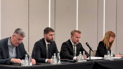 Ko su ljudi iz Izvršnog odbora Partizana koji su danas bili na sastanku sa Obradovićem?