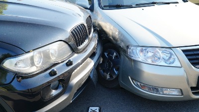 Prevaranti izazivaju nesreće da bi uzeli novac: Koriste ovaj tip vozila