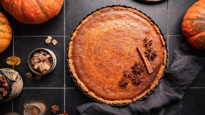 Jednostavni kolač s cimetom koji miriše na bakinu kuhinju - idealna jesenja poslastica 