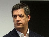 Miljuš: Za RTS važniji bol u grudima Vučića od godišnjice ubistva devetoro dece i čoveka koji ih je čuvao