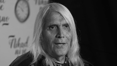 TUGA U ČAČKU! Prijatelj Bore Čorbe obišao njegov grob - legendarni roker bi danas napunio 73 godine