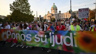 Završena šetnja na Prajdu: Traži se ispunjenje zahteva (VIDEO, FOTO)