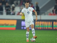 Džaka PONIŽEN u Prištini: Zviždao mu ceo stadion, ušao u sukob sa navijačem (VIDEO)