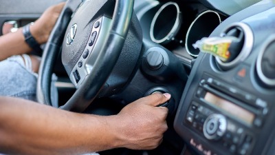 "Samo mi za gorivo ode pola miliona dinara": Srbi izneli detaljne računice koliko ih auto košta godišnje, pa ni sami ne veruju