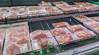 Meso možete odmrznuti za 10 minuta, a jedna metoda koju svi koristite NIJE BEZBEDNA 