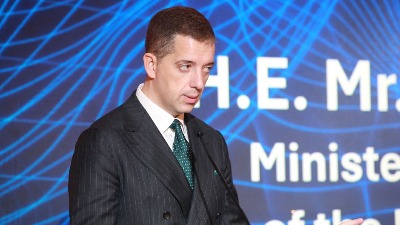 Marko Đurić o napadima Šešelja: Zamerio SNS-ovcima izostanak podrške (VIDEO)