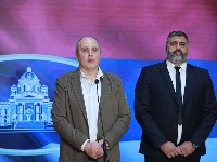 Opozicionar udario na opoziciju: Šibicarske fore, ispadamo smešni i neozbiljni!