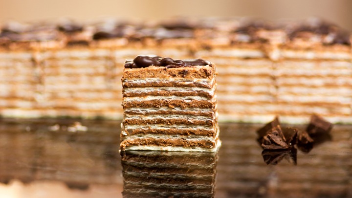 Jeftine oblande za 15 minuta: Brzi kolač koji uspeva svima i štedi vreme i novac