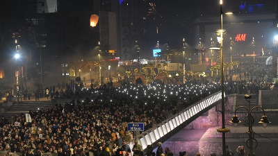 "Vučić gubi tlo pod nogama, a ne studenti"