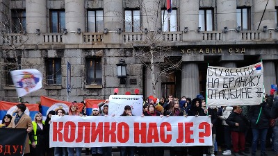 "Zloupotrebom Ustavnog suda režim ponovo gazi studente"