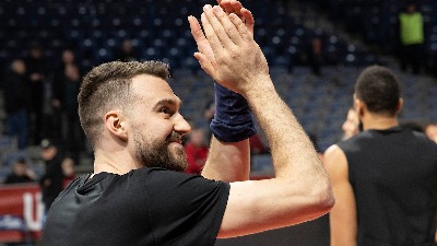 Gudurić čestitao Veselom odlazak u penziju: Sada ćemo imati vremena da učimo ćirilicu