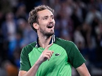 Novi šok iz Šangaja: Ispao i Medvedev