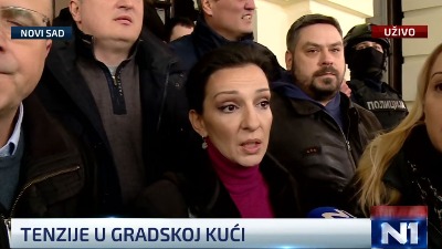 Tepić: Držimo blokadu Gradske kuće, s javne površine ne mogu da nas sklone