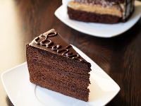 Najbolji, starinski recept za saher tortu kakav su svi u bivšoj Jugi voleli