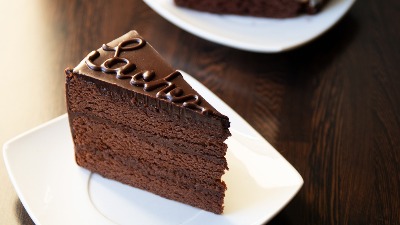 Najbolji, starinski recept za saher tortu kakav su svi u bivšoj Jugi voleli