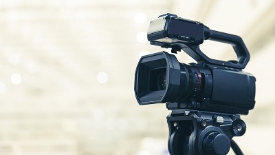 "SNS preko džepova Vračaraca kupuje medijski mrak"
