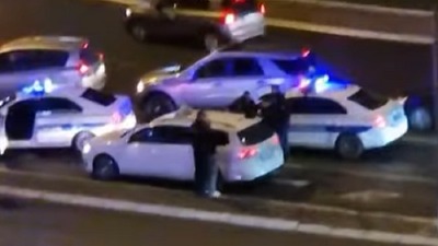 Pretukli radnika na pumpi, usledila filmska potera (VIDEO)