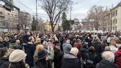 Veliki protest u Nišu: Radnici dopisništva RTS podržali građane (FOTO, VIDEO)